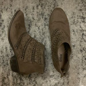 Diba Booties Womens Size 7